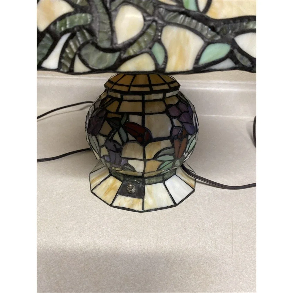 Vtg Tiffany Style Real Stained Glass Lamp 3 way